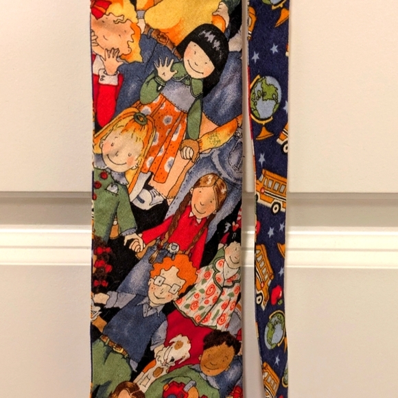 EUC 90s Flax Blue the Magic School Bus Double Sided Tie - Picture 6 of 8